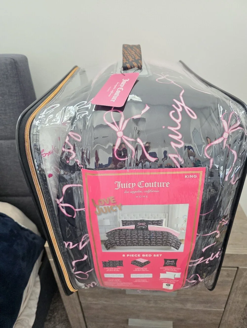 Juicy Couture KING Pink Bow 8 piece Reversible Comforter and Sheets set